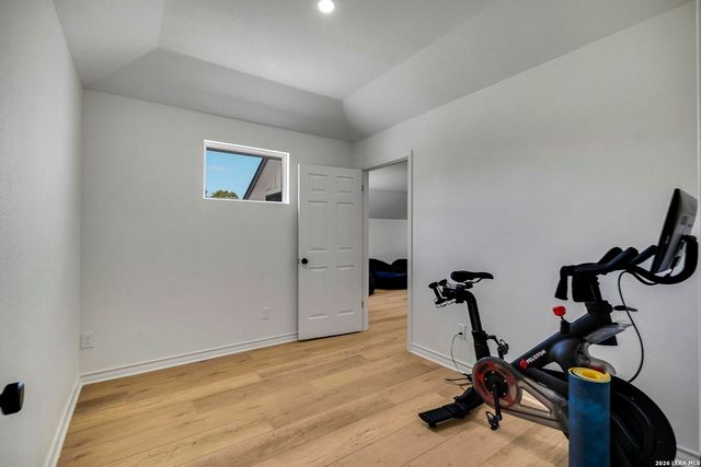 772 Lakebreeze, Canyon Lake, TX 78133