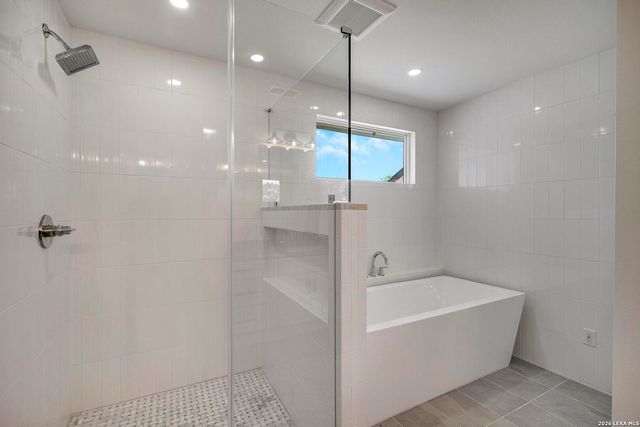 772 Lakebreeze, Canyon Lake, TX 78133