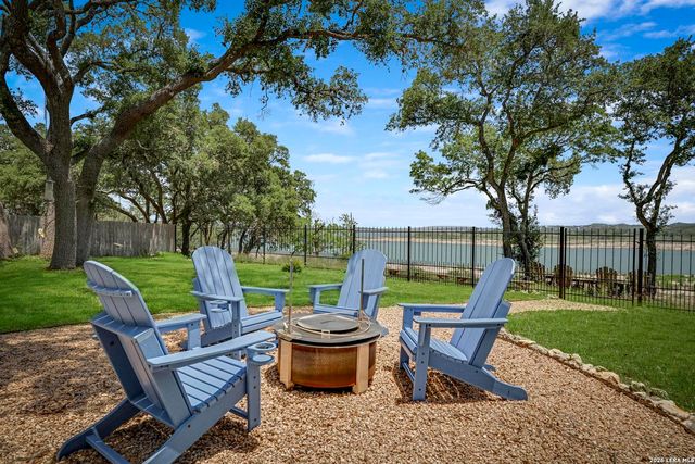 772 Lakebreeze, Canyon Lake, TX 78133