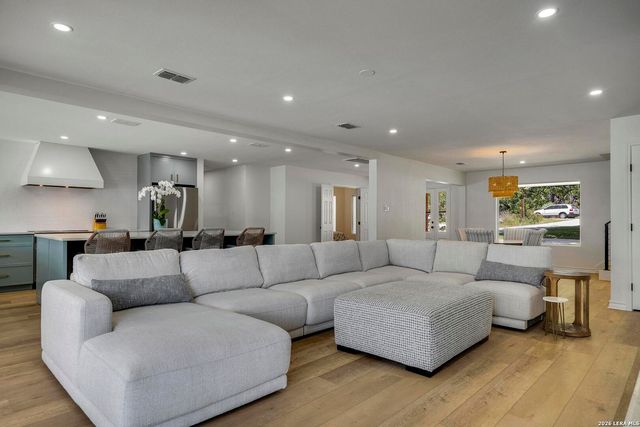 772 Lakebreeze, Canyon Lake, TX 78133