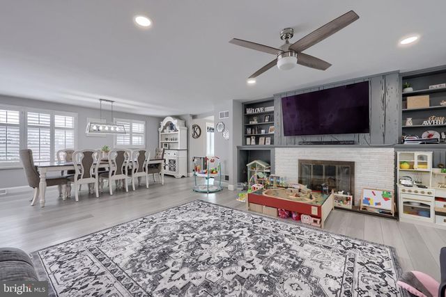 644 BROWNSVILLE RD, Reading, PA 19608