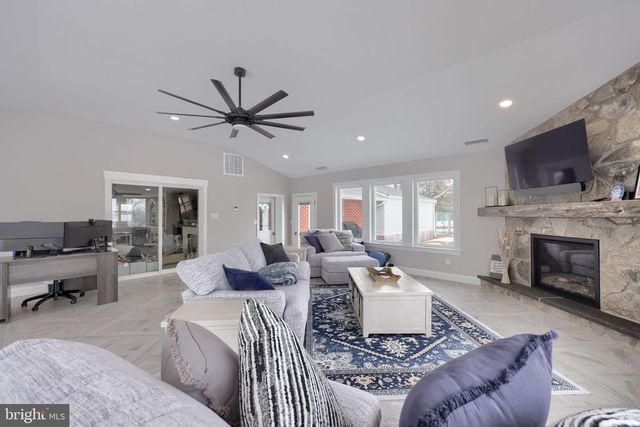 644 BROWNSVILLE RD, Reading, PA 19608