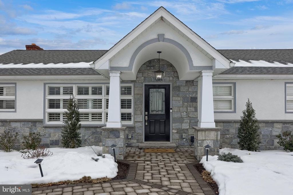 644 BROWNSVILLE RD, Reading, PA 19608