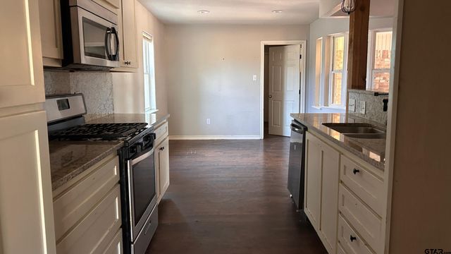 12632 C R 313, Tyler, TX 75708