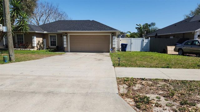 307 S OAKLAND AVENUE, Minneola, FL 34715