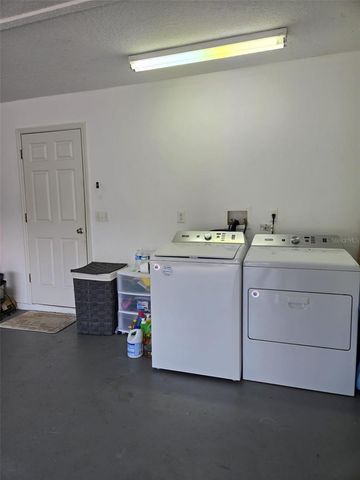 307 S OAKLAND AVENUE, Minneola, FL 34715