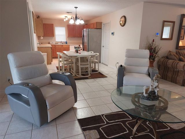 307 S OAKLAND AVENUE, Minneola, FL 34715