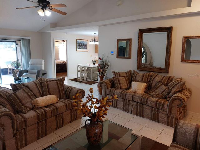 307 S OAKLAND AVENUE, Minneola, FL 34715