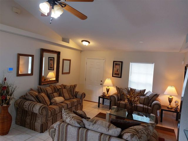 307 S OAKLAND AVENUE, Minneola, FL 34715