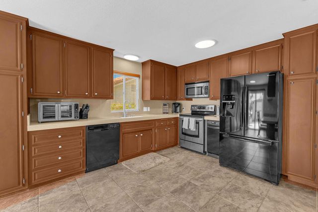 64543 Pinehurst Circle, Desert Hot Springs, CA 92240