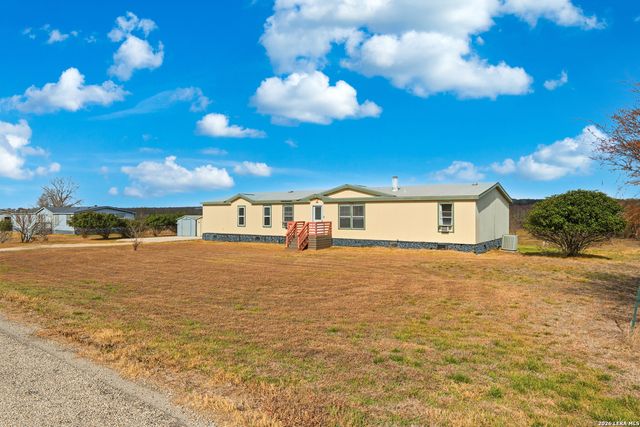 232 Broward, Marion, TX 78124