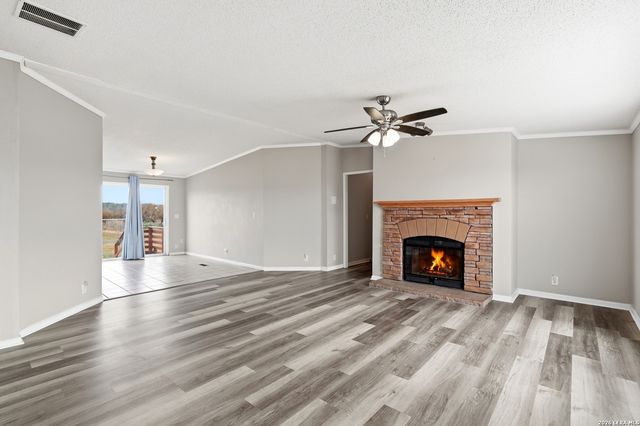 232 Broward, Marion, TX 78124