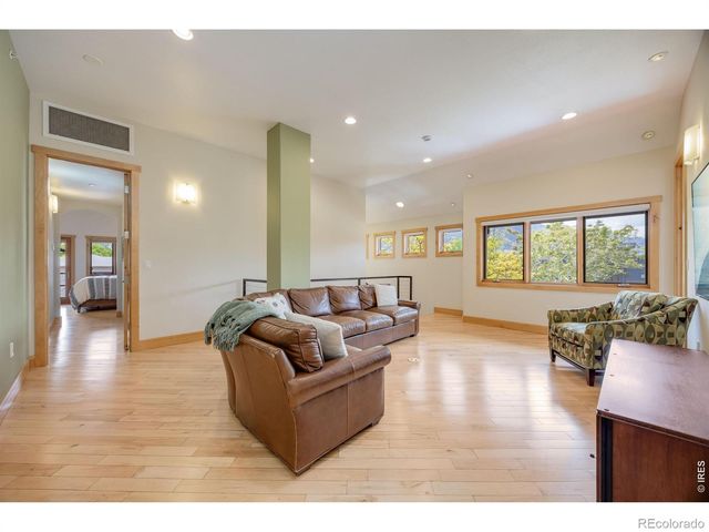 2034 Pearl Street 200, Boulder, CO 80302