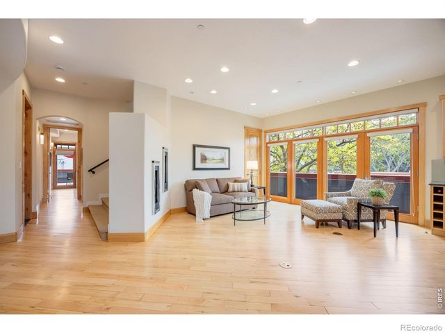 2034 Pearl Street 200, Boulder, CO 80302