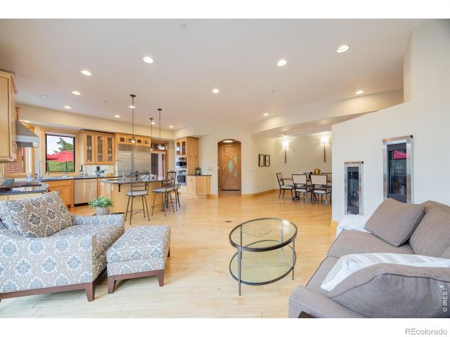 2034 Pearl Street 200, Boulder, CO 80302