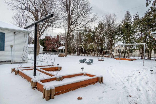 156 S JAMES STREET, Kimberly, WI 54136