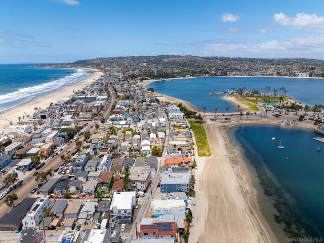 3630 Bayside Walk B, San Diego, CA 92109