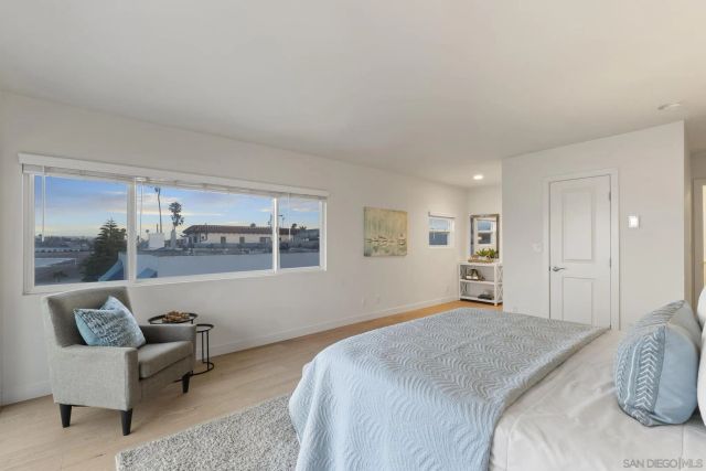3630 Bayside Walk B, San Diego, CA 92109