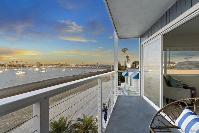3630 Bayside Walk B, San Diego, CA 92109