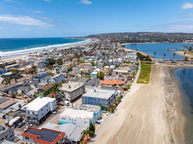 3630 Bayside Walk B, San Diego, CA 92109