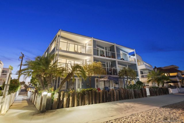 3630 Bayside Walk B, San Diego, CA 92109