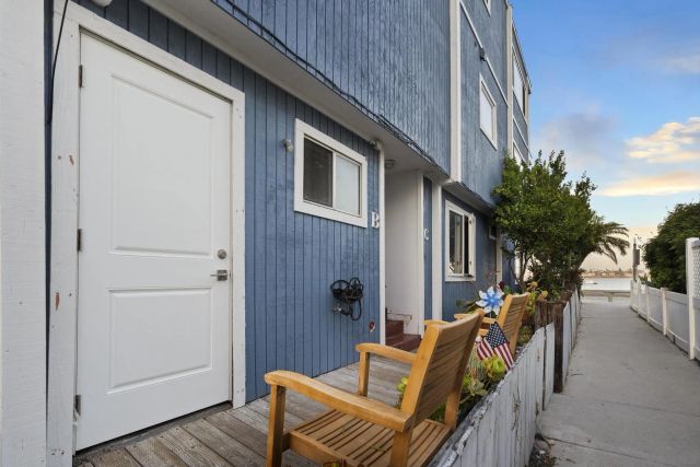 3630 Bayside Walk B, San Diego, CA 92109