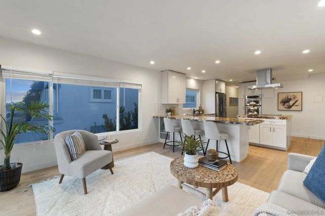 3630 Bayside Walk B, San Diego, CA 92109