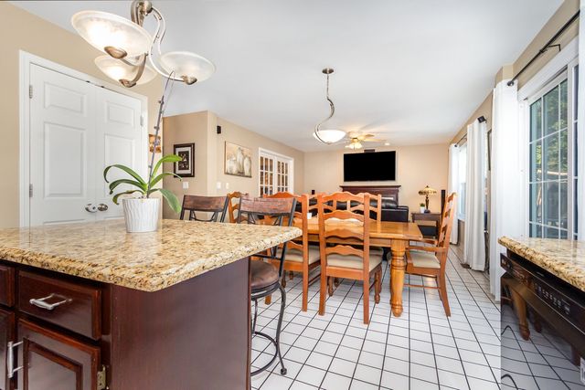 1334 Richmond Lane, Bartlett, IL 60103