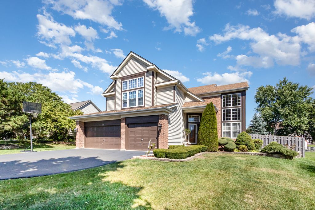 1334 Richmond Lane, Bartlett, IL 60103