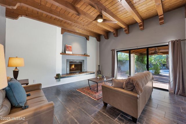 1700 E Calle De La Culebra, Tucson, AZ 85718