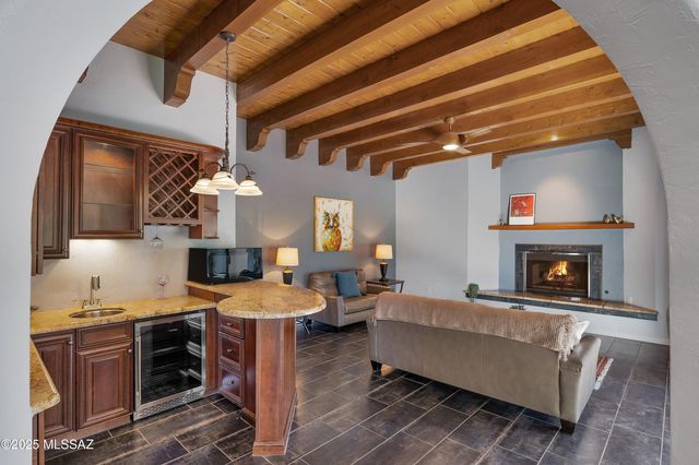 1700 E Calle De La Culebra, Tucson, AZ 85718