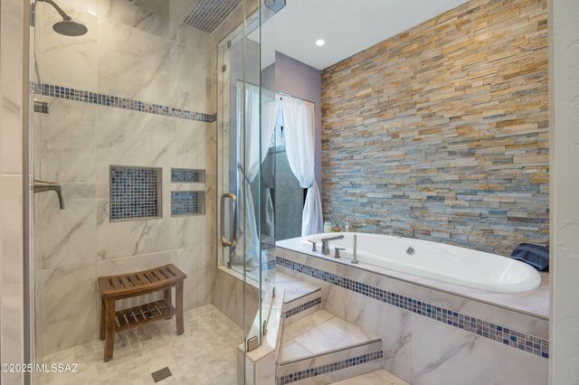 1700 E Calle De La Culebra, Tucson, AZ 85718