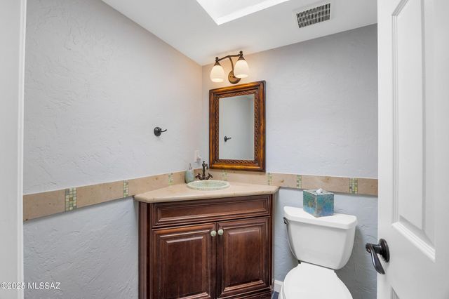 1700 E Calle De La Culebra, Tucson, AZ 85718