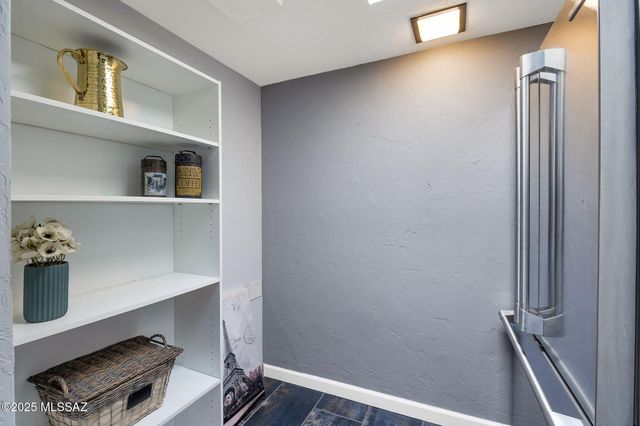 1700 E Calle De La Culebra, Tucson, AZ 85718