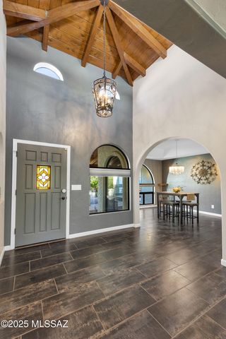 1700 E Calle De La Culebra, Tucson, AZ 85718