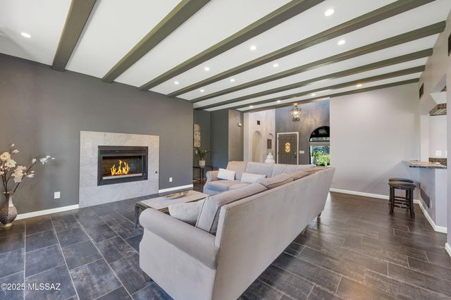 1700 E Calle De La Culebra, Tucson, AZ 85718