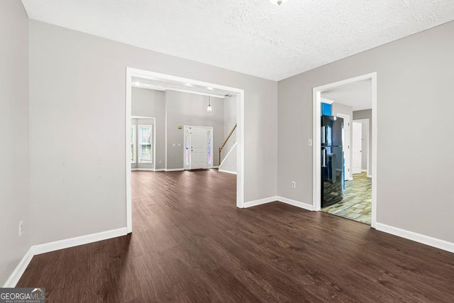690 Burnham Ridge, Lawrenceville, GA 30046