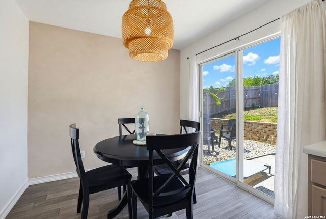 9135 Sahara Woods, Universal City, TX 78148