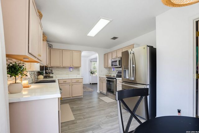 9135 Sahara Woods, Universal City, TX 78148