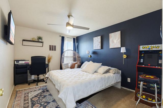 9135 Sahara Woods, Universal City, TX 78148