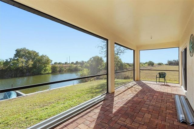 2011 NW 9th PL, Cape Coral, FL 33993