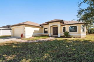 2011 NW 9th PL, Cape Coral, FL 33993