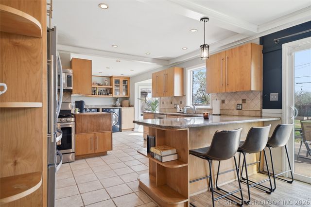 6253 S Victor Avenue, Tulsa, OK 74136