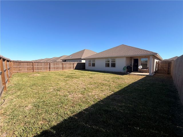 2765 Excelsior Blvd, Corpus Christi, TX 78415