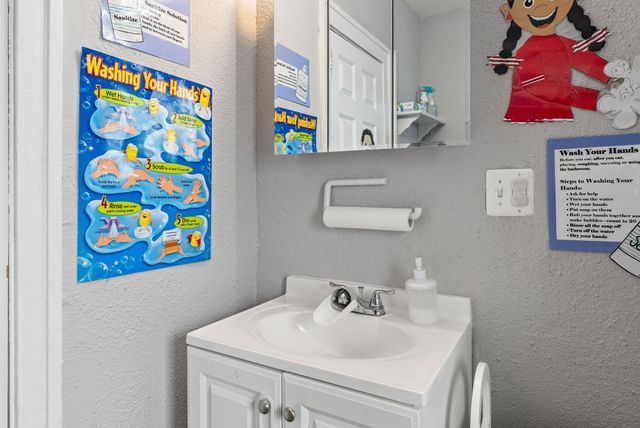 3315 Newton Avenue N, Minneapolis, MN 55412