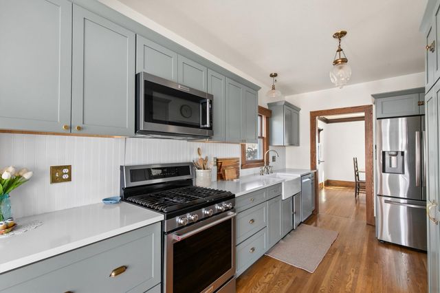 901 N B Street, Indianola, IA 50125