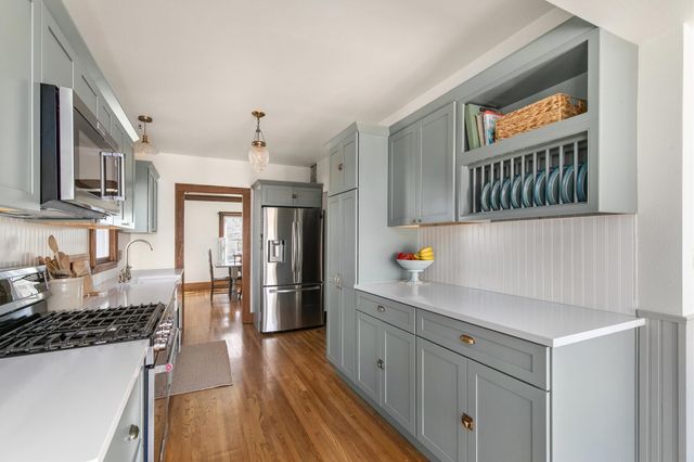 901 N B Street, Indianola, IA 50125