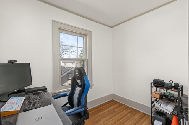 901 N B Street, Indianola, IA 50125