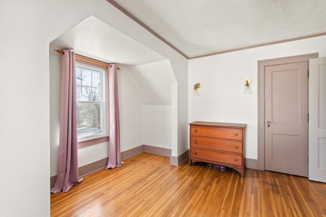 901 N B Street, Indianola, IA 50125