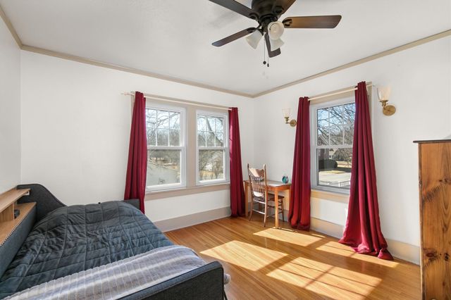 901 N B Street, Indianola, IA 50125